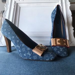 Louis Vuitton Denim Monogram Square Toe Heel Sz 41